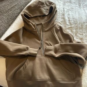 Lululemon oversized cropped scuba hoodie in brown, size M/L